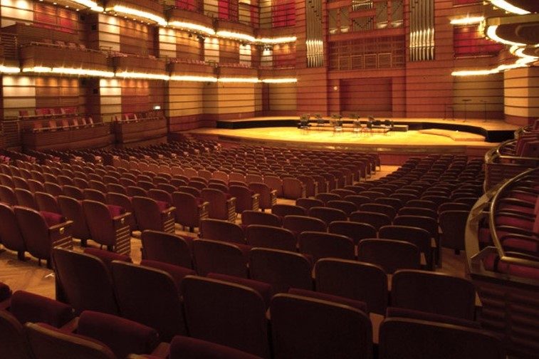 Dynamic-PETRONAS PHIRHARMONIC HALL KL 3