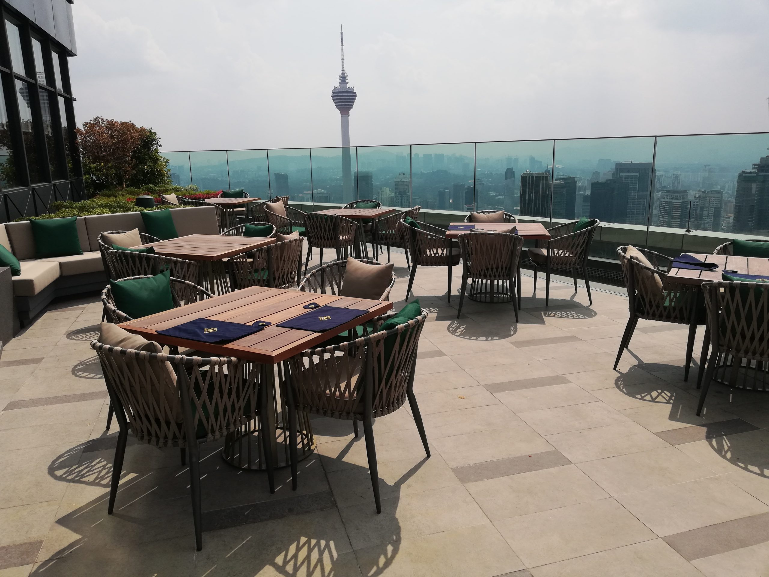 Dynamic-BANYAN TREE HOTEL 18
