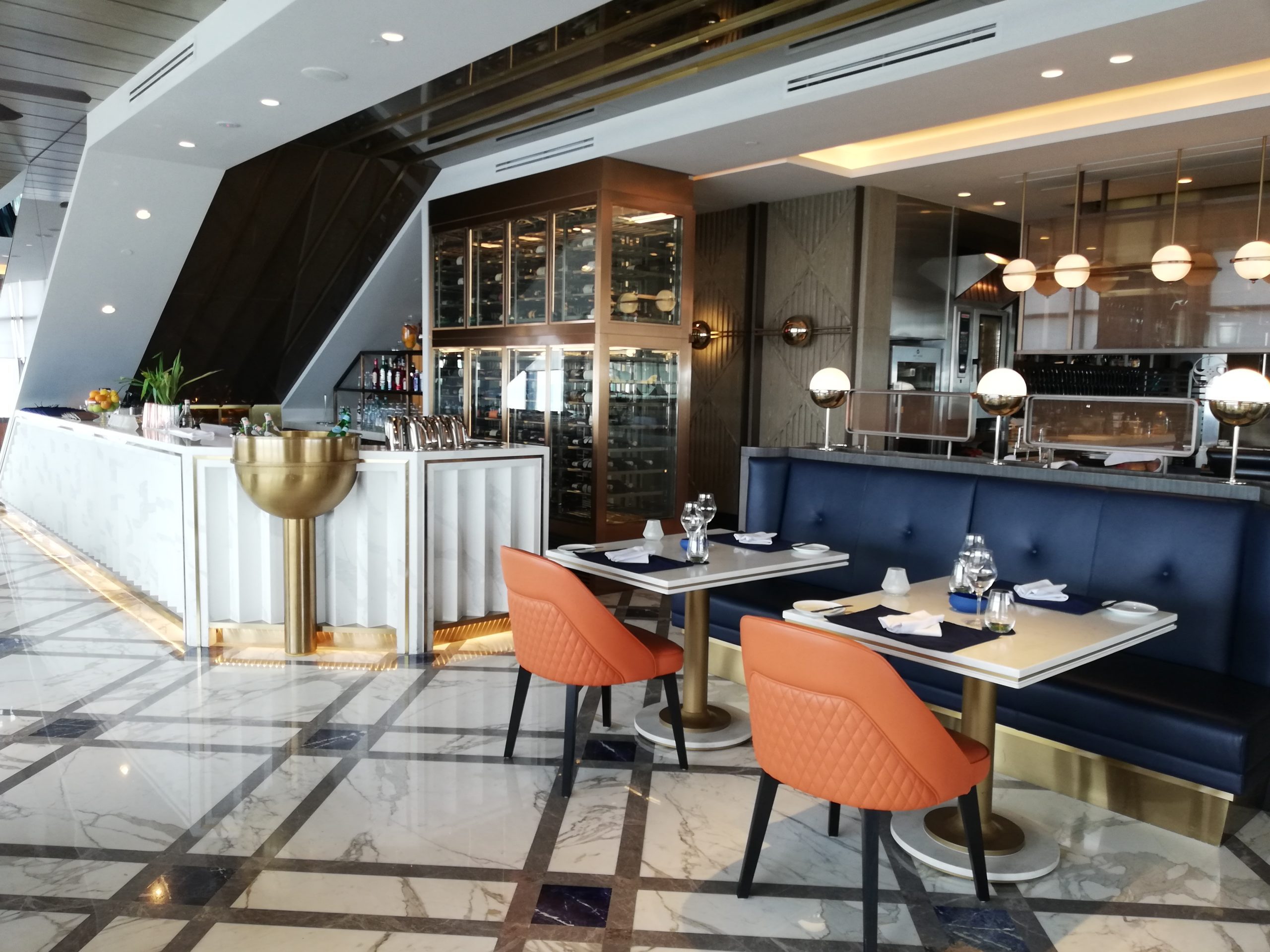 Dynamic-BANYAN TREE HOTEL 19